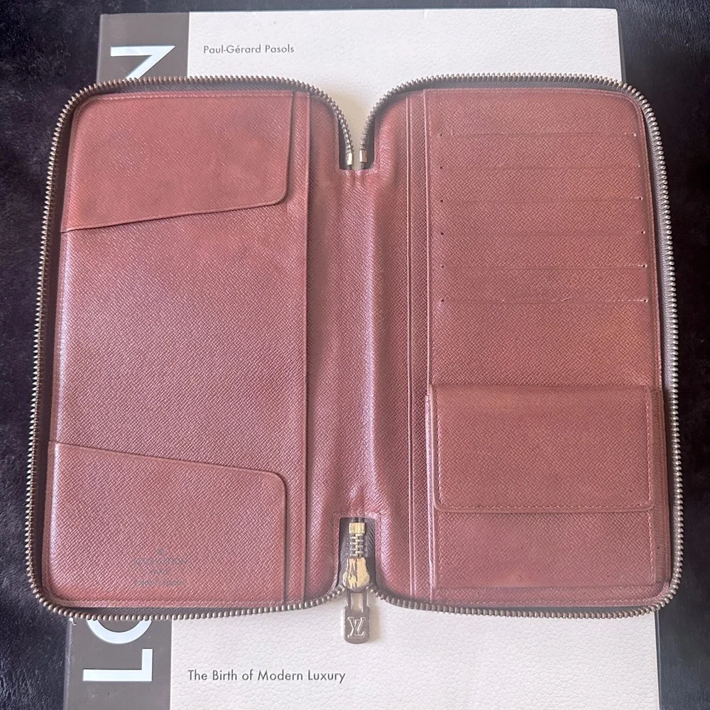 🔷LAST CALL🔷 Louis Vuitton Monogram De Voyage Travel Organizer Zippy Wallet - Picture 9 of 15